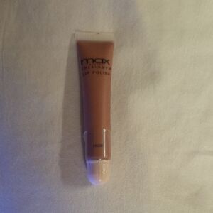 Nude Lip Polish